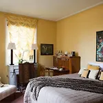 Carioca Bed & Breakfast 2*