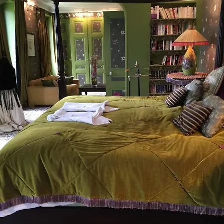 Carioca Bed & Breakfast 2*